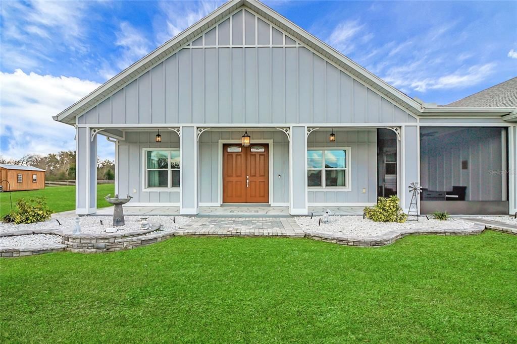 Active With Contract: $925,000 (3 beds, 2 baths, 2744 Square Feet)