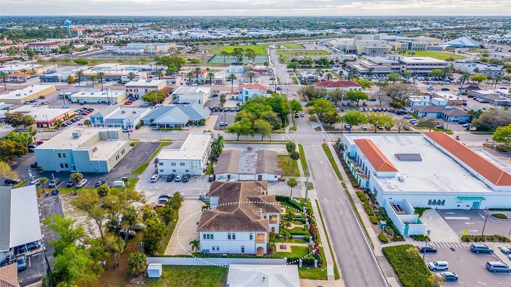 Activo con contrato: $609,000 (2 camas, 2 baños, 1683 Pies cuadrados)