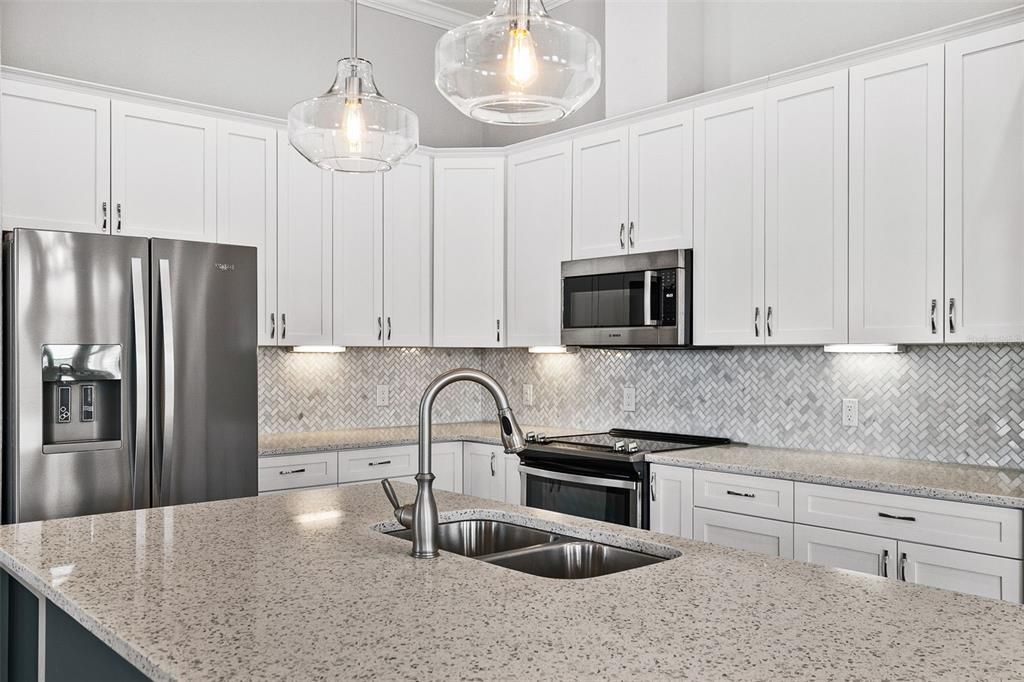 Activo con contrato: $609,000 (2 camas, 2 baños, 1683 Pies cuadrados)