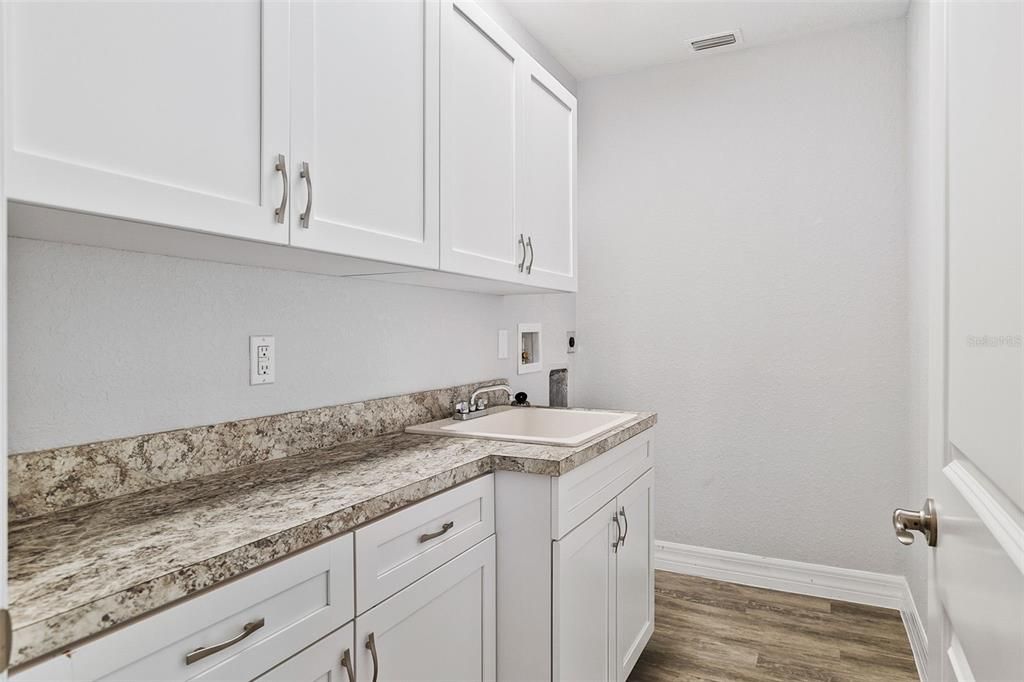 Activo con contrato: $609,000 (2 camas, 2 baños, 1683 Pies cuadrados)