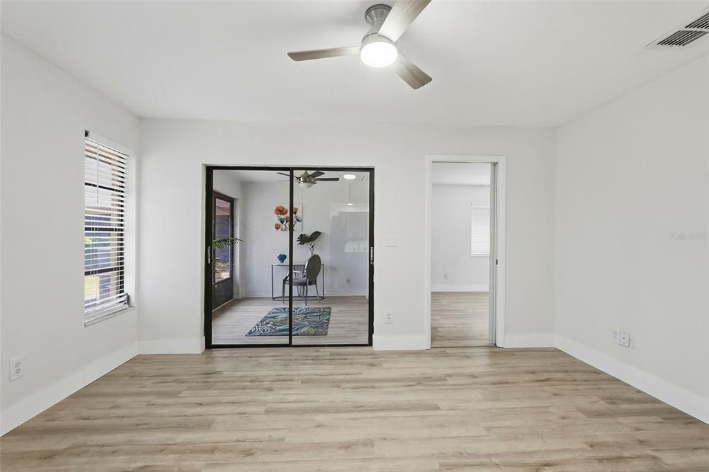 En Venta: $269,900 (2 camas, 2 baños, 1011 Pies cuadrados)