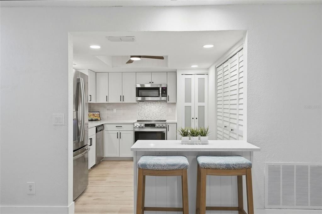 En Venta: $269,900 (2 camas, 2 baños, 1011 Pies cuadrados)