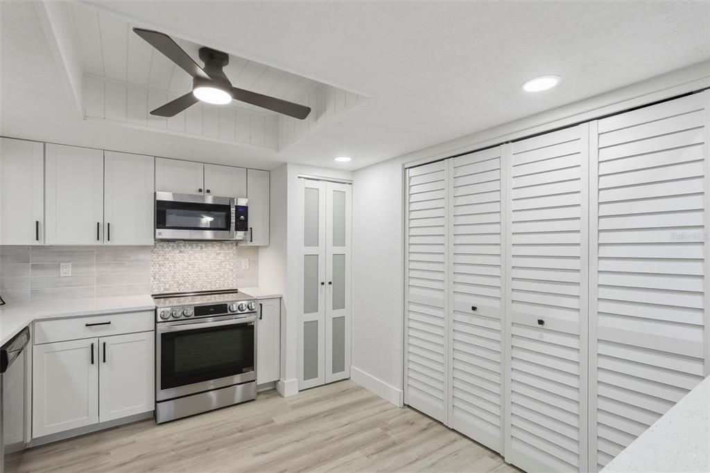 En Venta: $269,900 (2 camas, 2 baños, 1011 Pies cuadrados)