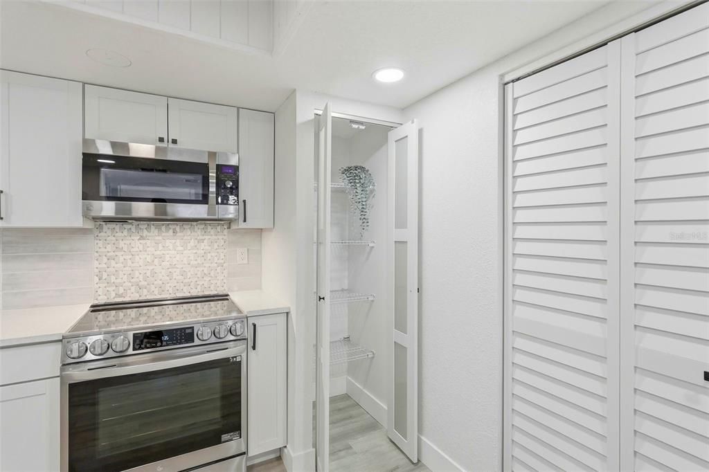 En Venta: $269,900 (2 camas, 2 baños, 1011 Pies cuadrados)