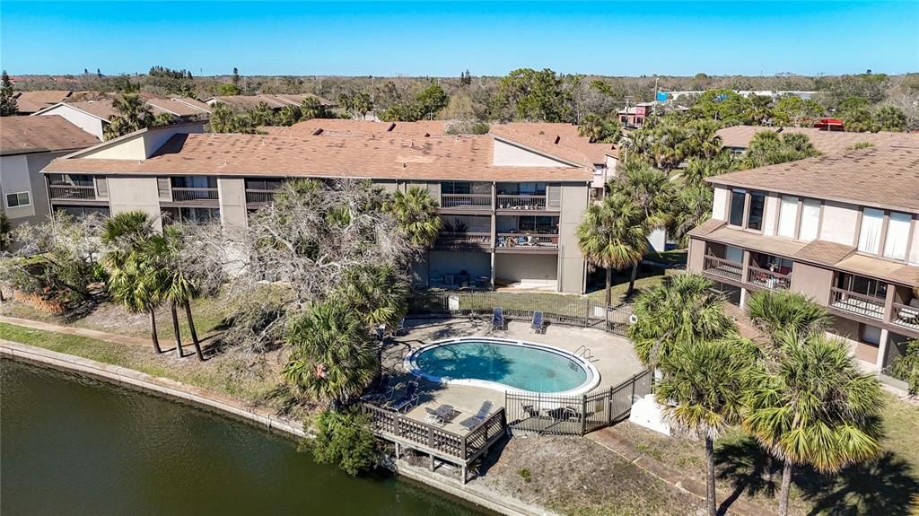 For Sale: $109,000 (1 beds, 1 baths, 890 Square Feet)
