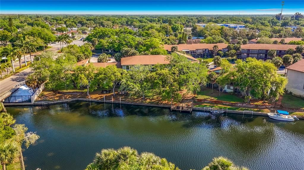 For Sale: $109,000 (1 beds, 1 baths, 890 Square Feet)