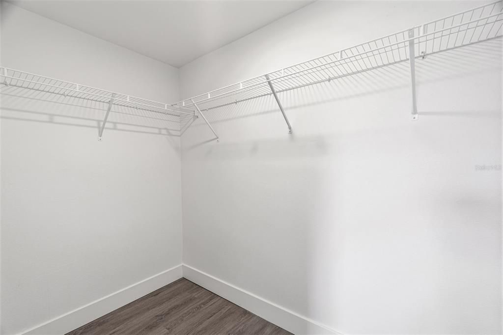 Activo con contrato: $205,000 (3 camas, 2 baños, 1190 Pies cuadrados)