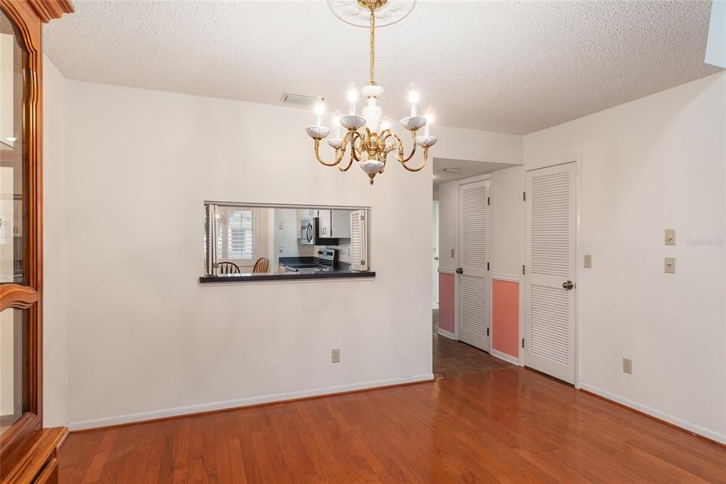 For Sale: $269,750 (3 beds, 2 baths, 1824 Square Feet)