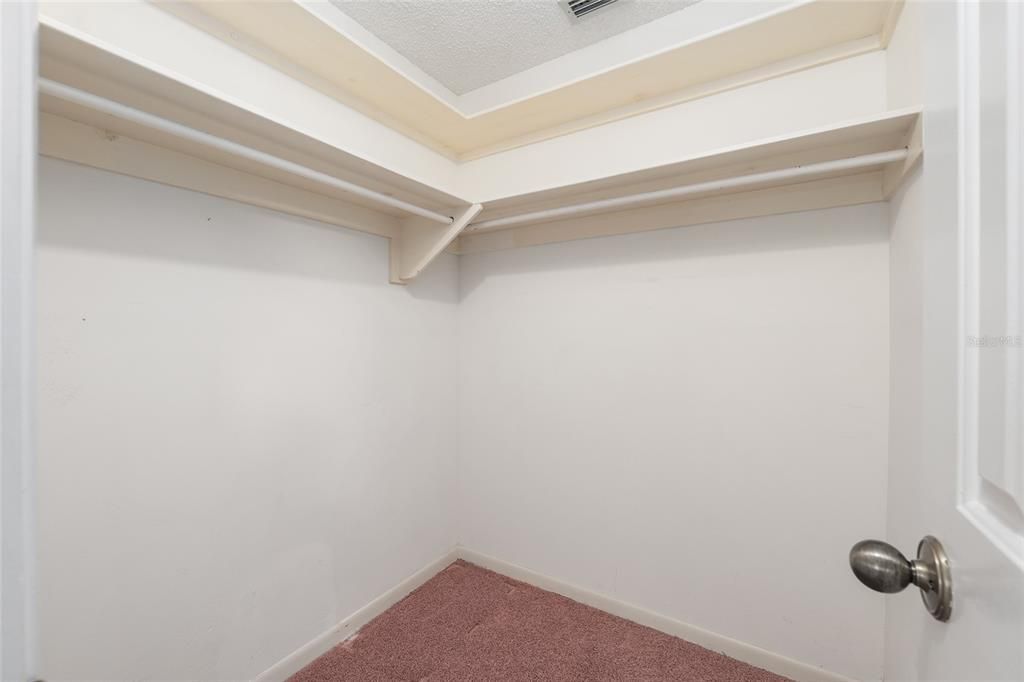 For Sale: $269,750 (3 beds, 2 baths, 1824 Square Feet)