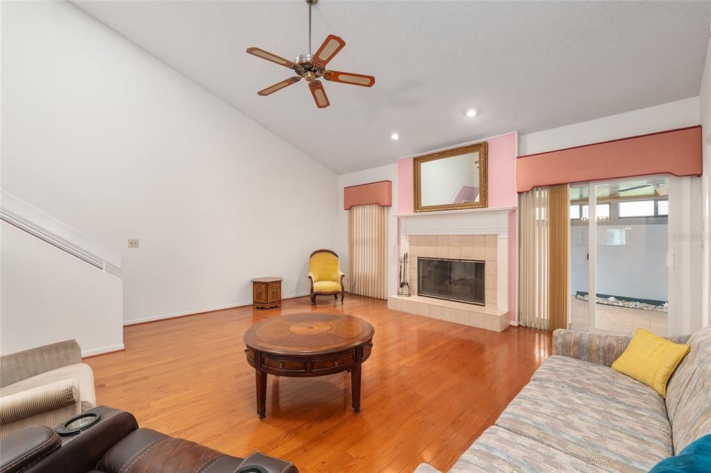 For Sale: $269,750 (3 beds, 2 baths, 1824 Square Feet)