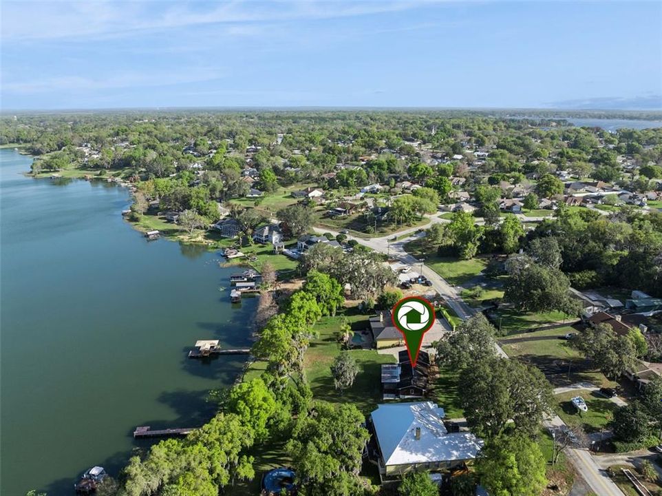 For Sale: $989,000 (4 beds, 2 baths, 2114 Square Feet)