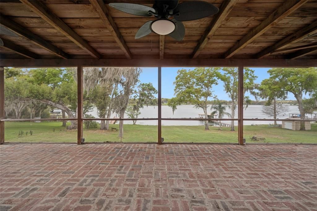 For Sale: $989,000 (4 beds, 2 baths, 2114 Square Feet)