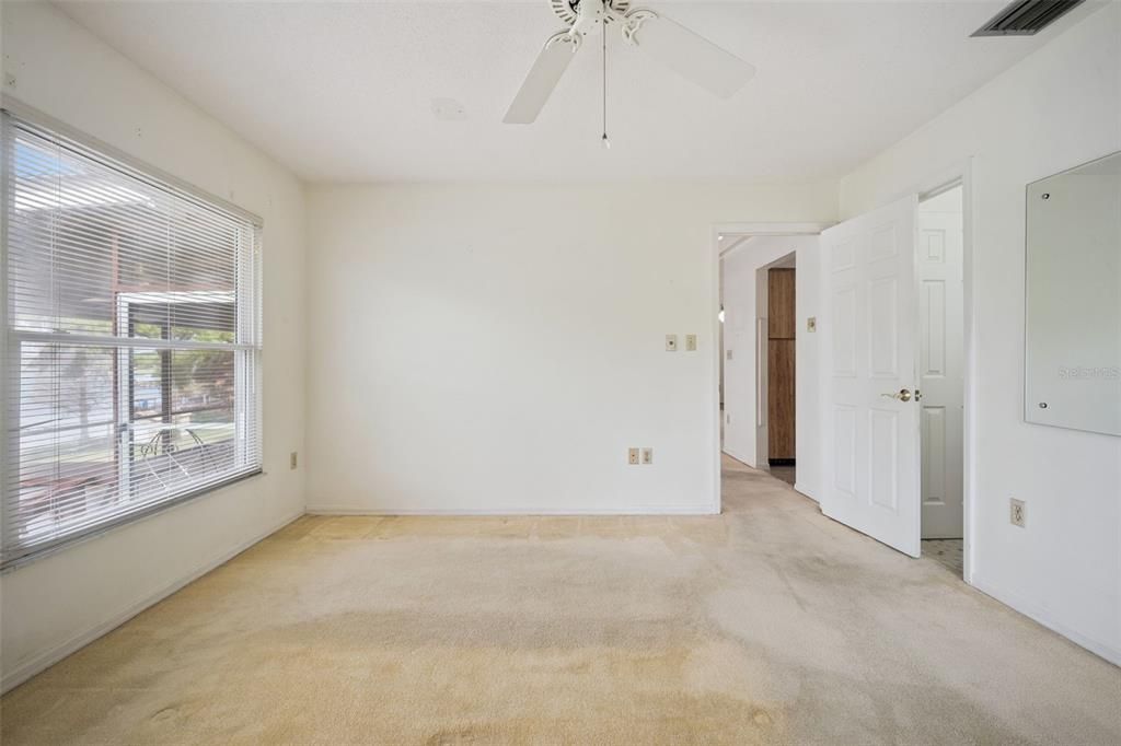 For Sale: $989,000 (4 beds, 2 baths, 2114 Square Feet)