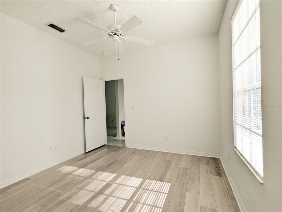 На продажу: $314,900 (2 спален, 2 ванн, 1207 Квадратных фут)