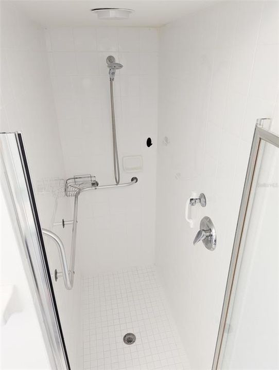 На продажу: $314,900 (2 спален, 2 ванн, 1207 Квадратных фут)