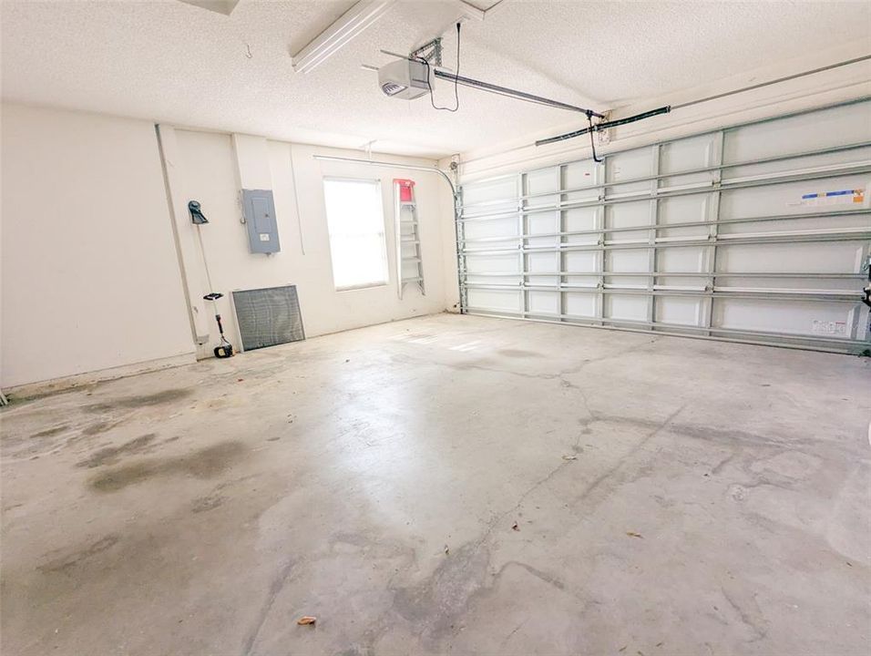 На продажу: $314,900 (2 спален, 2 ванн, 1207 Квадратных фут)