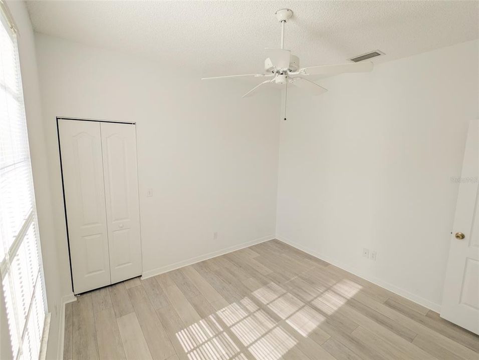 На продажу: $314,900 (2 спален, 2 ванн, 1207 Квадратных фут)