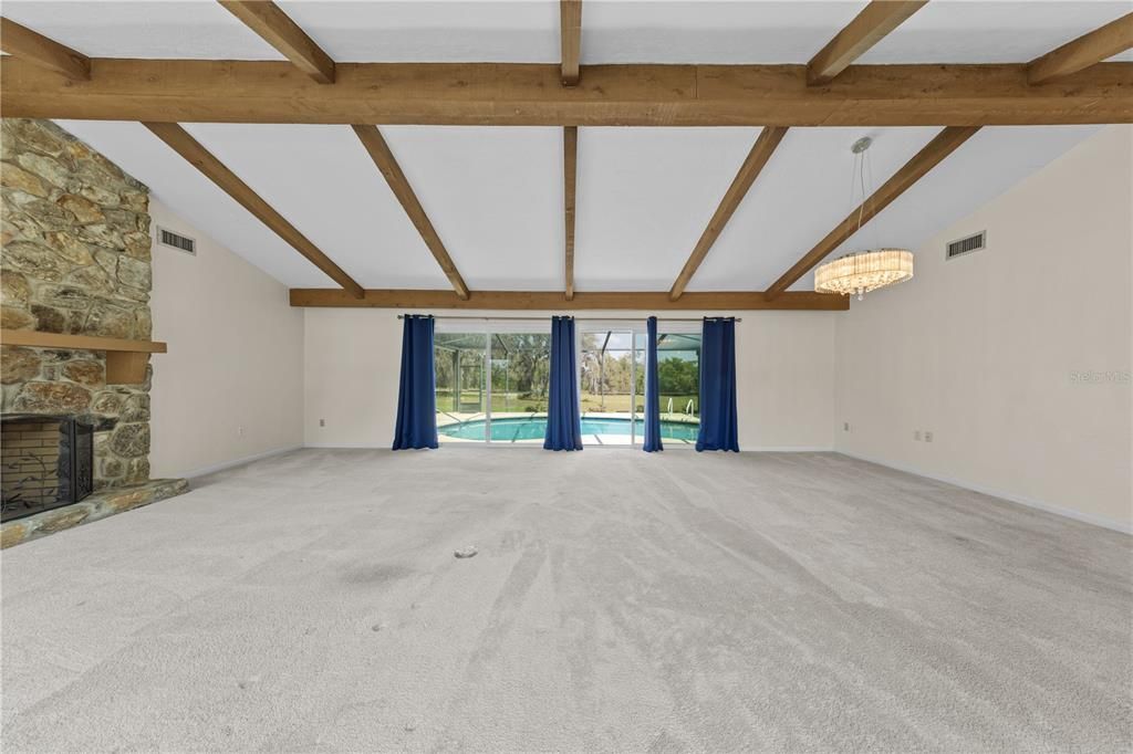 For Sale: $449,900 (3 beds, 3 baths, 2608 Square Feet)