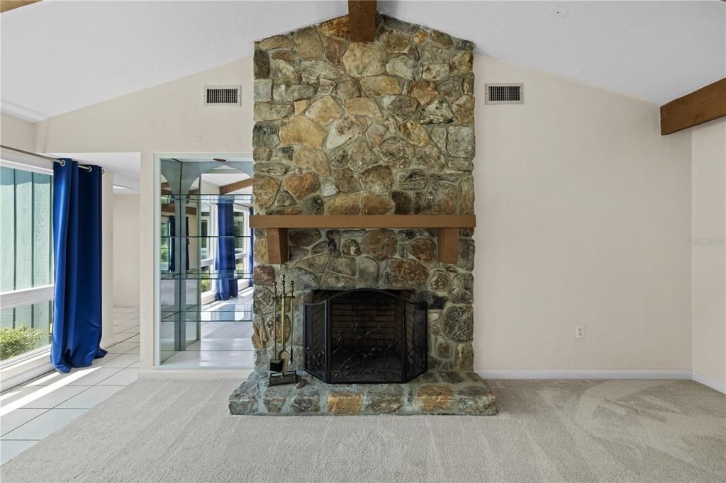 For Sale: $449,900 (3 beds, 3 baths, 2608 Square Feet)