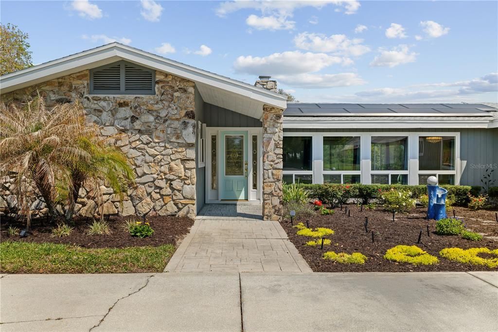 For Sale: $449,900 (3 beds, 3 baths, 2608 Square Feet)