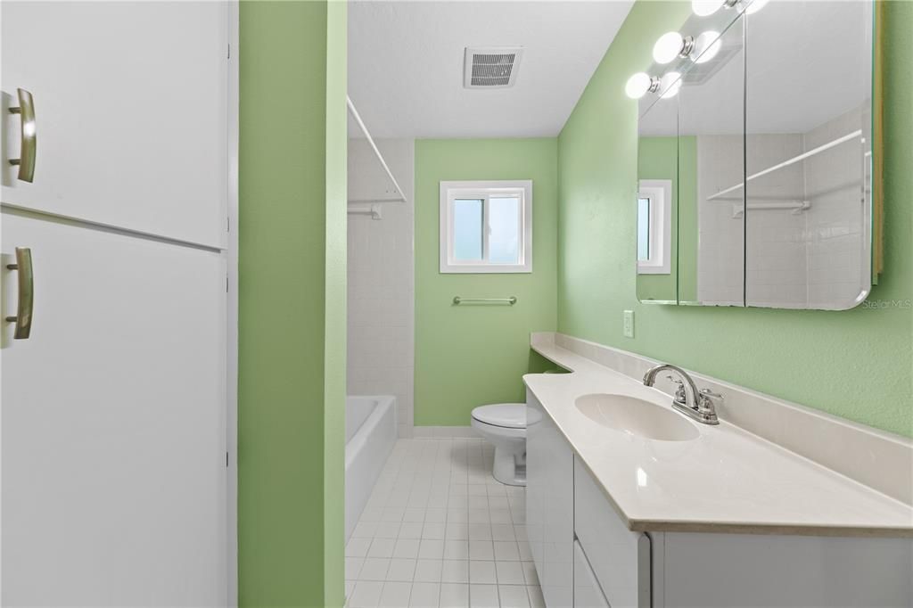 For Sale: $449,900 (3 beds, 3 baths, 2608 Square Feet)
