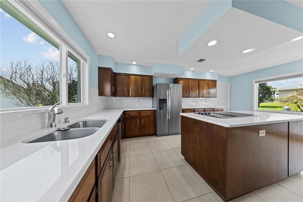 For Sale: $449,900 (3 beds, 3 baths, 2608 Square Feet)