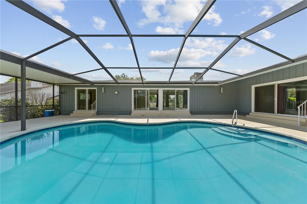 For Sale: $449,900 (3 beds, 3 baths, 2608 Square Feet)