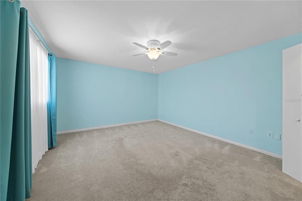 For Sale: $449,900 (3 beds, 3 baths, 2608 Square Feet)
