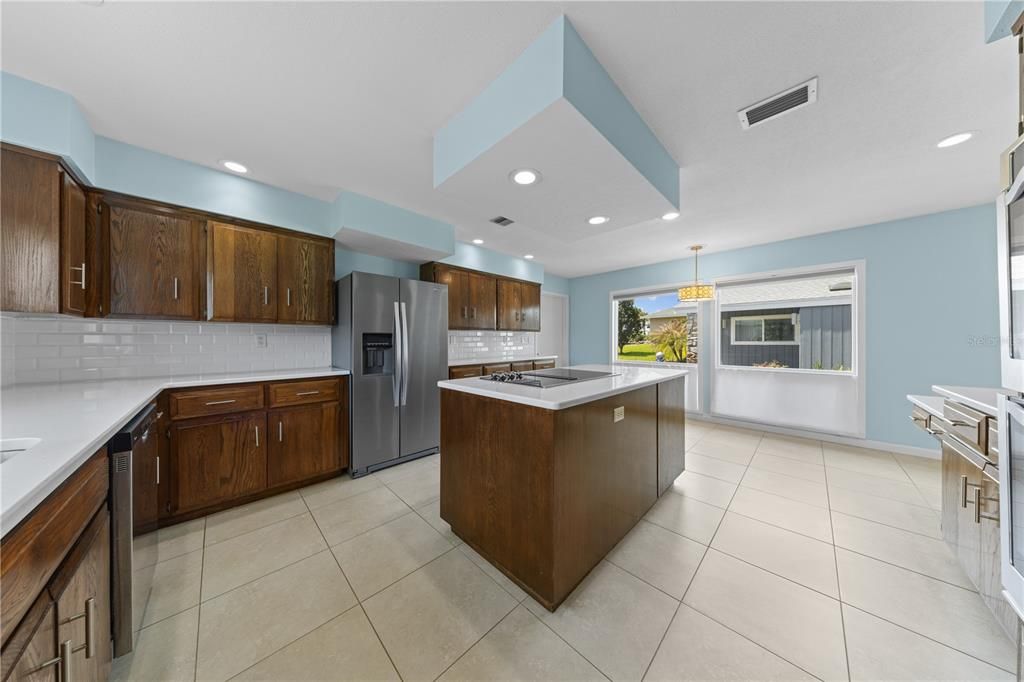 For Sale: $449,900 (3 beds, 3 baths, 2608 Square Feet)