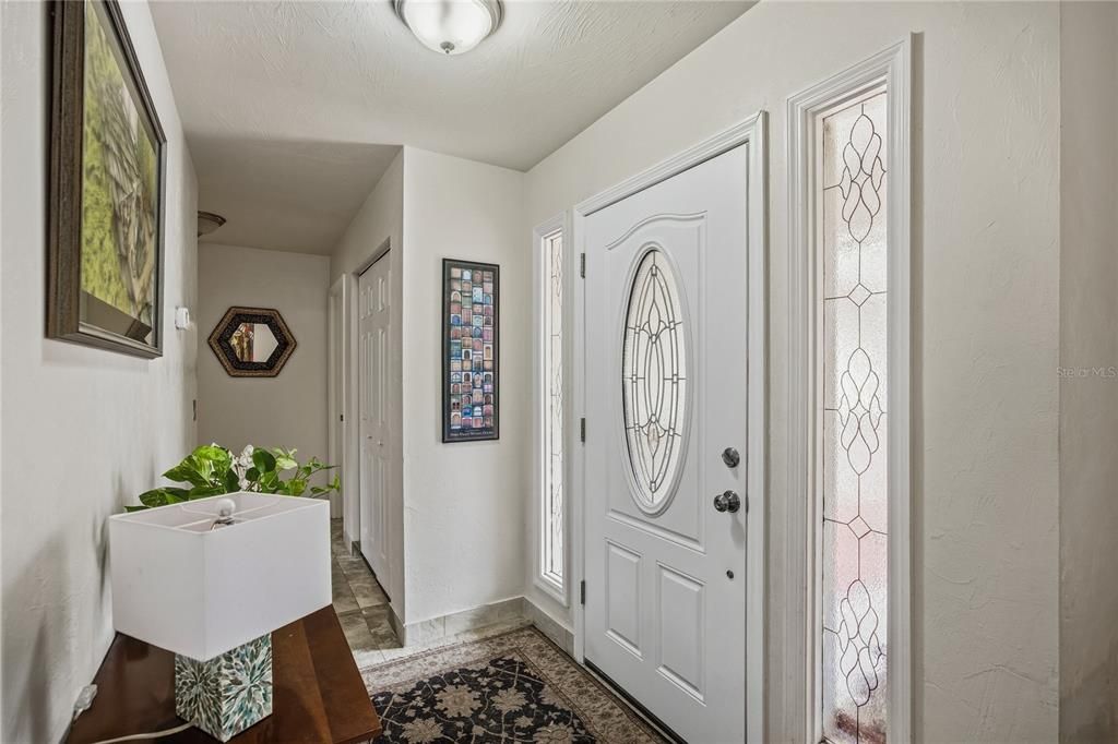 Под контрактом: $325,000 (3 спален, 2 ванн, 1375 Квадратных фут)