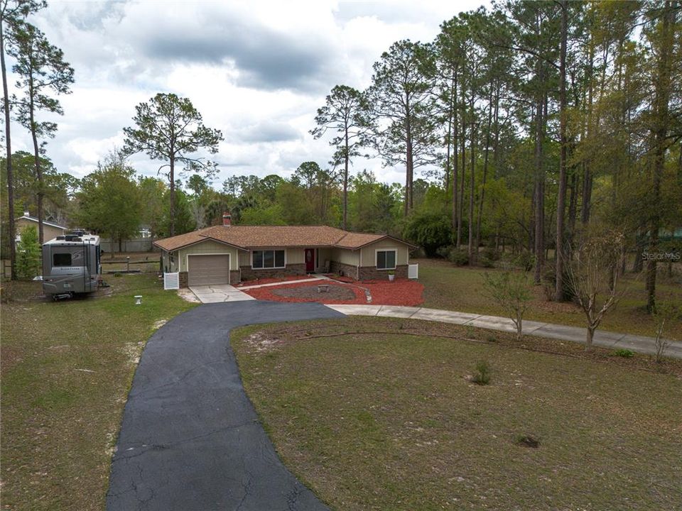 Под контрактом: $325,000 (3 спален, 2 ванн, 1375 Квадратных фут)