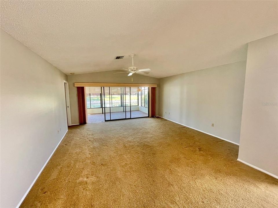 For Sale: $324,900 (2 beds, 2 baths, 1538 Square Feet)