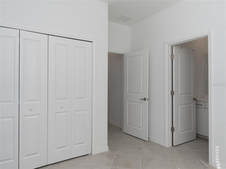 For Rent: $2,695 (3 beds, 3 baths, 1849 Square Feet)