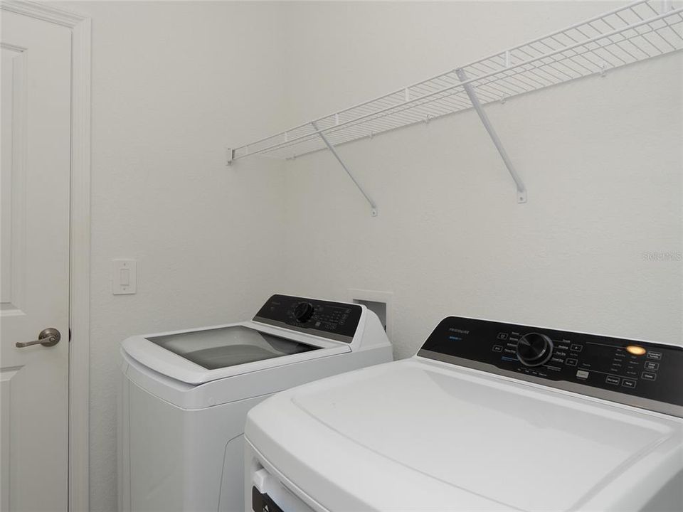 For Rent: $2,695 (3 beds, 3 baths, 1849 Square Feet)