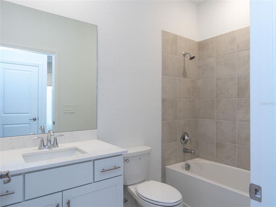 For Rent: $2,695 (3 beds, 3 baths, 1849 Square Feet)