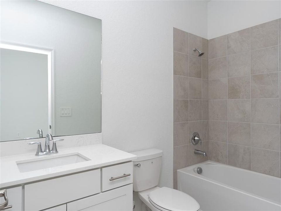 For Rent: $2,695 (3 beds, 3 baths, 1849 Square Feet)