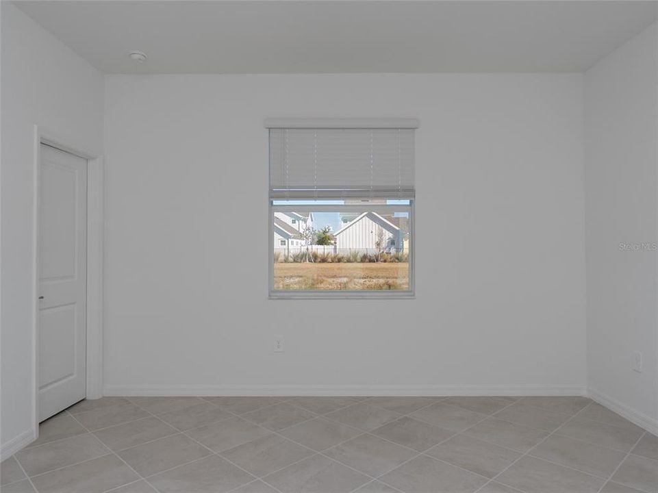 For Rent: $2,695 (3 beds, 3 baths, 1849 Square Feet)