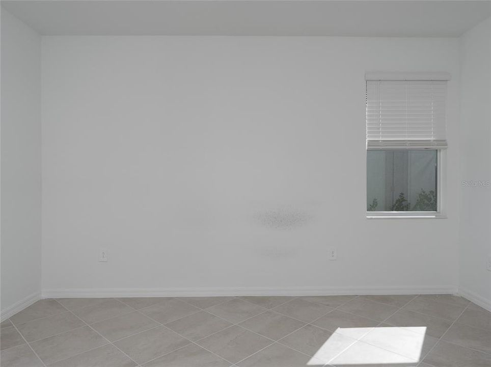 For Rent: $2,695 (3 beds, 3 baths, 1849 Square Feet)