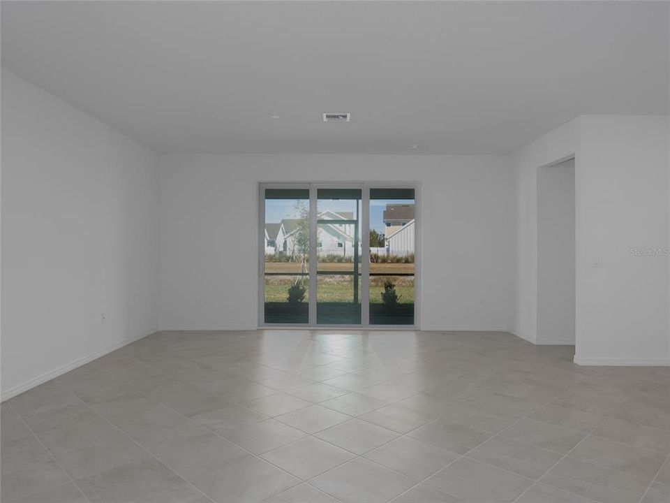 For Rent: $2,695 (3 beds, 3 baths, 1849 Square Feet)