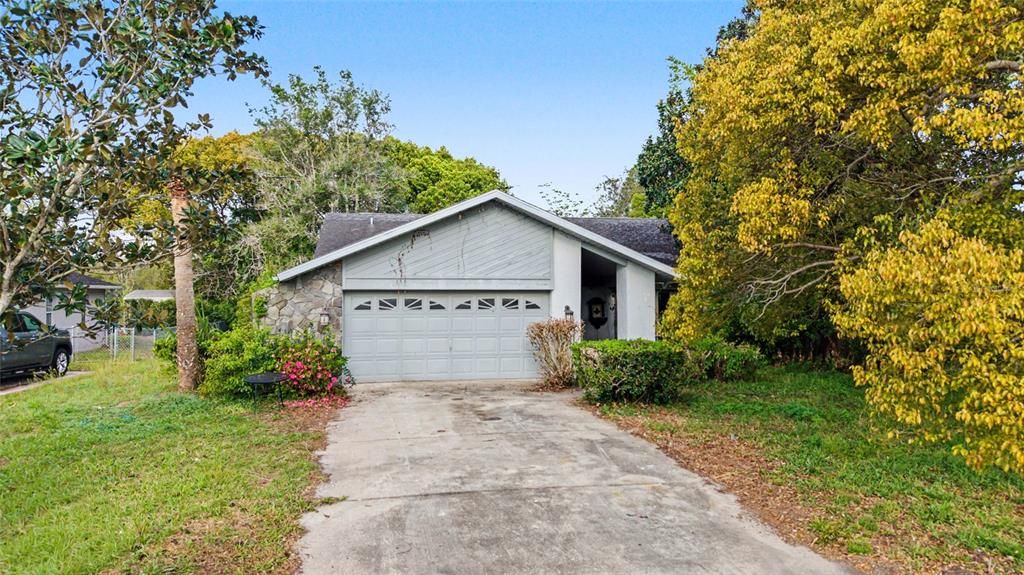Recently Sold: $275,000 (3 beds, 2 baths, 1972 Square Feet)