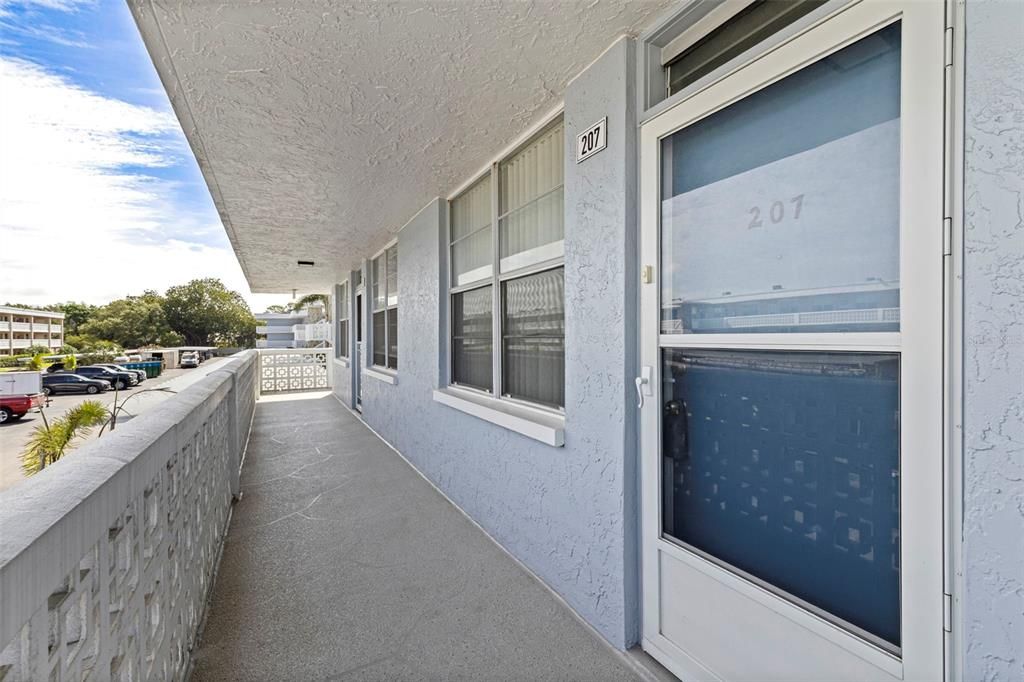 Activo con contrato: $155,000 (1 camas, 1 baños, 930 Pies cuadrados)