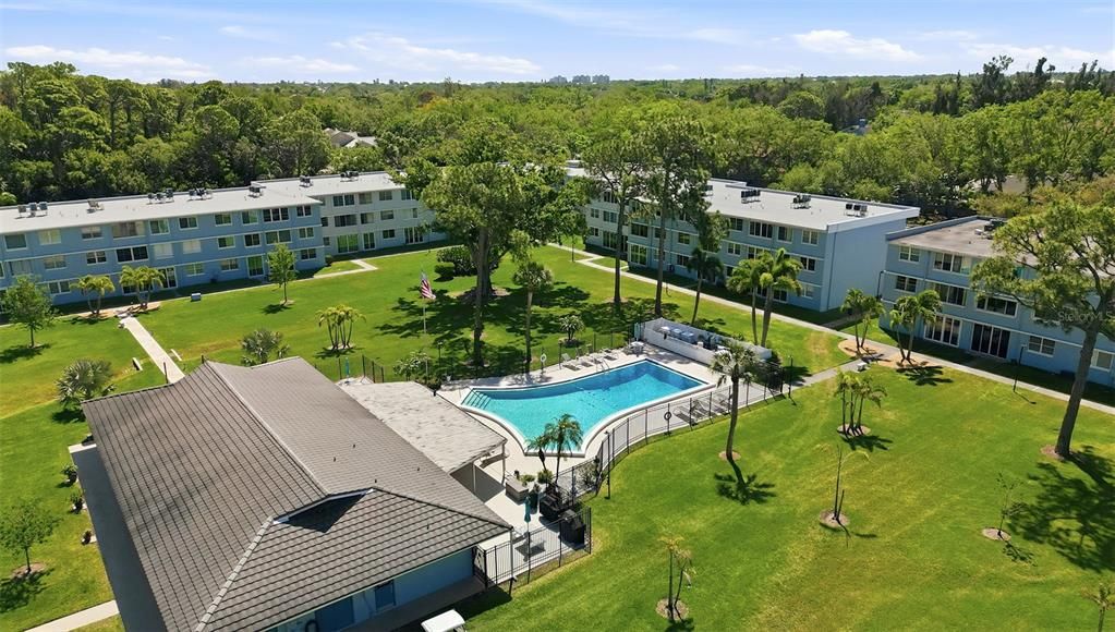 Activo con contrato: $155,000 (1 camas, 1 baños, 930 Pies cuadrados)
