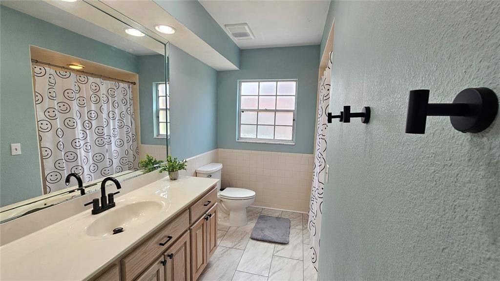 For Sale: $489,000 (4 beds, 3 baths, 2921 Square Feet)
