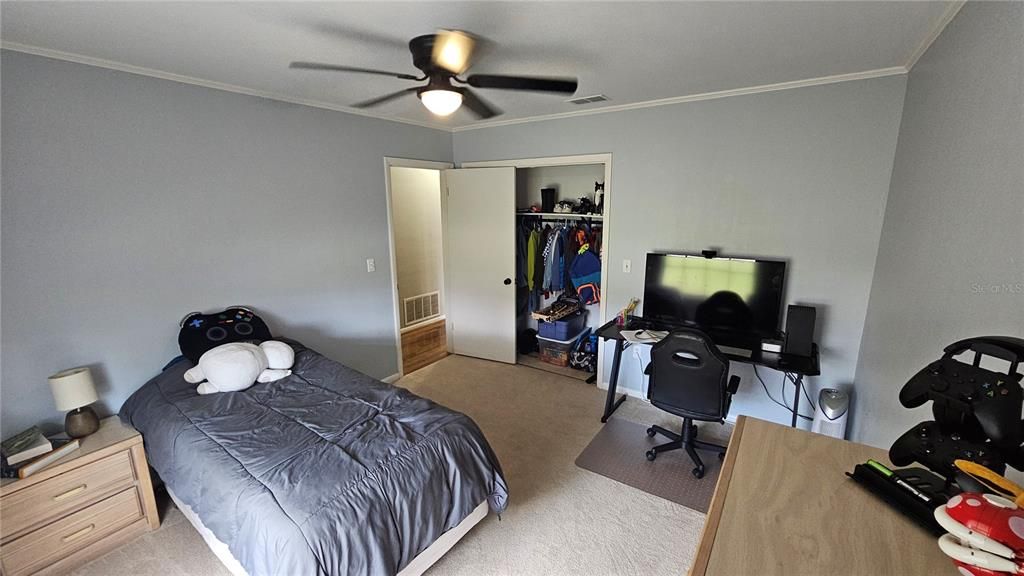 For Sale: $489,000 (4 beds, 3 baths, 2921 Square Feet)