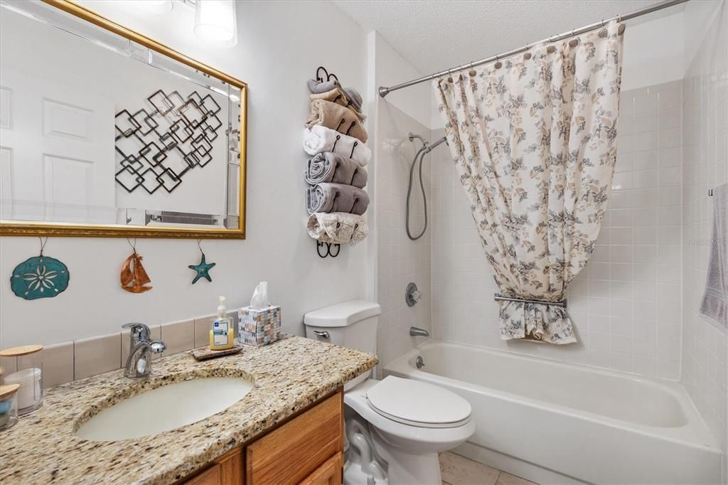 Active With Contract: $284,000 (2 beds, 2 baths, 1341 Square Feet)
