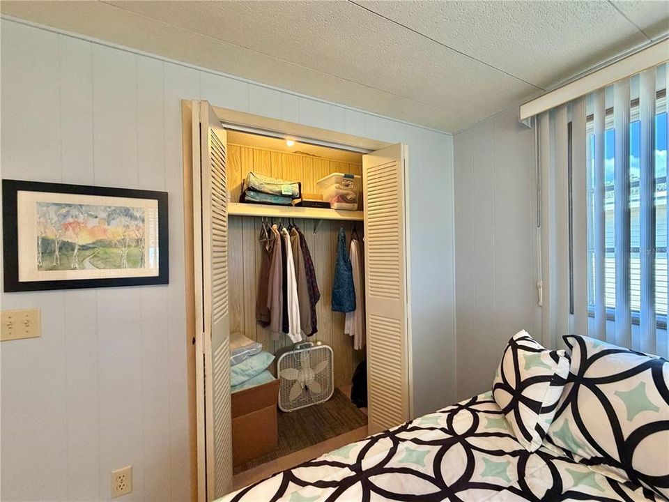 For Sale: $119,000 (2 beds, 2 baths, 1332 Square Feet)