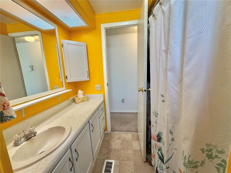 For Sale: $119,000 (2 beds, 2 baths, 1332 Square Feet)