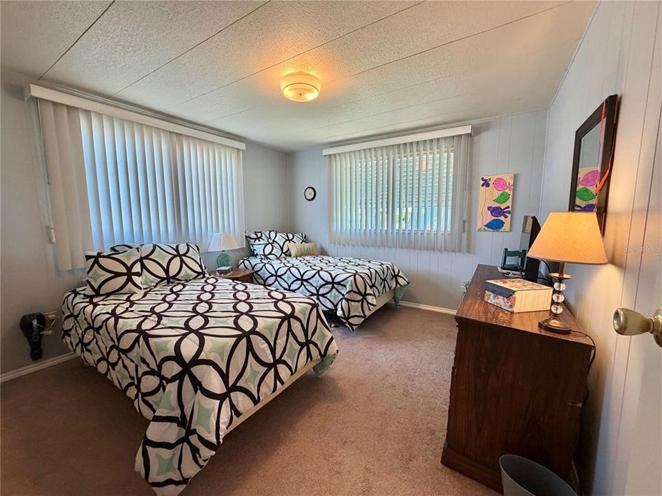 For Sale: $119,000 (2 beds, 2 baths, 1332 Square Feet)