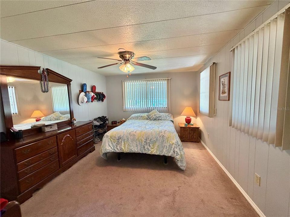 For Sale: $119,000 (2 beds, 2 baths, 1332 Square Feet)