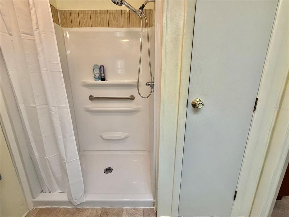 For Sale: $119,000 (2 beds, 2 baths, 1332 Square Feet)